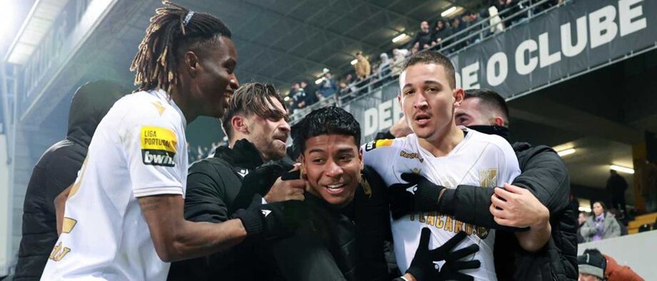 A crónica do V. Guimarães-Chaves, 2-1: brilho de Safira iluminou o castelo