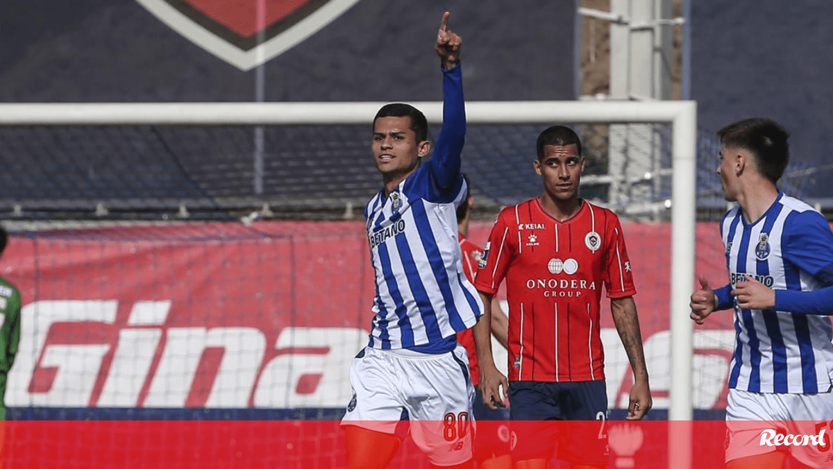 UD Oliveirense-FC Porto B, 2-1: Passados à Frente - 2ª Liga - Jornal Record