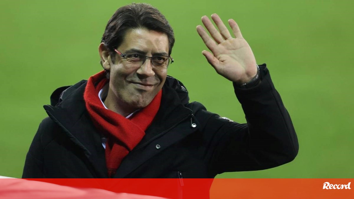 Champions? Temos de assumir que foi um falhanço, admite Rui Costa - SIC  Notícias