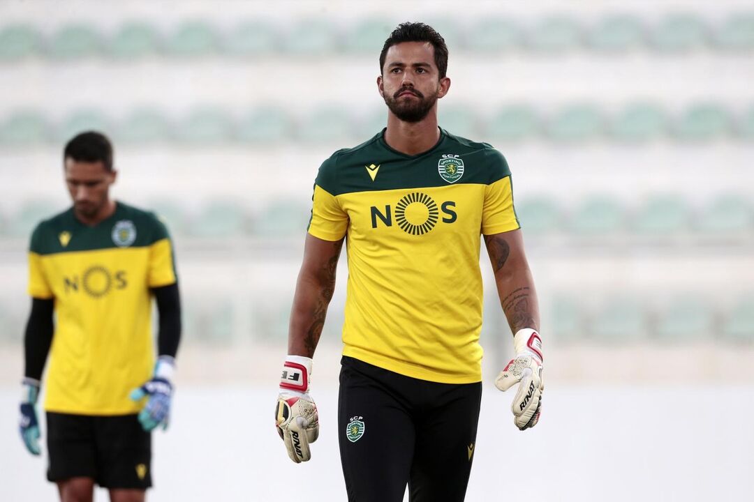 Renan (Al Ahli) - custo zero