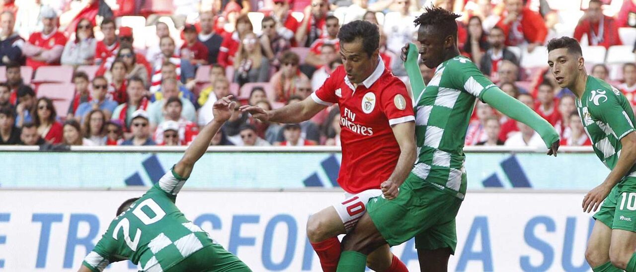 Alfa Semedo com Jonas, no jogo da polémica de 2017/18