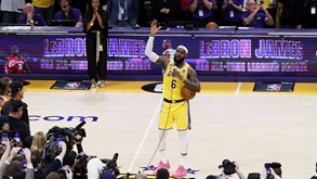 LeBron James torna-se o terceiro melhor marcador da história da NBA