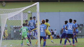 Dois cantos diretos no mesmo jogo e pelo mesmo jogador? O futebol do Cambodja mostra que é possível