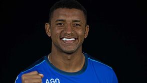 Feirense oficializa três reforços em cima do fecho do mercado