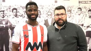 Wakaso apresentado no Leixões