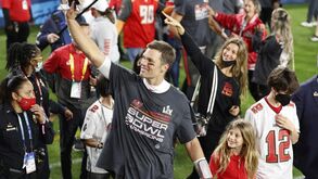 Tom Brady anuncia retirada 