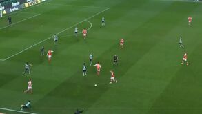 Sporting-Sp. Braga: o momento da expulsão de Niakaté por protestos