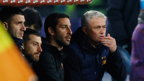 Mourinho perde adjunto durante um mês