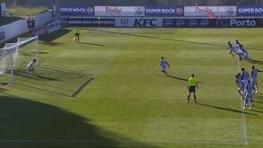 Bruno Costa marca penálti à Panenka pela equipa B do FC Porto... e não festeja