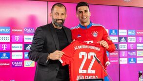 'Marca' garante que Real Madrid recusou João Cancelo 