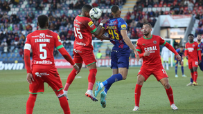 A crónica do Chaves-Marítimo, 2-1: Depressa e bem ainda há quem...