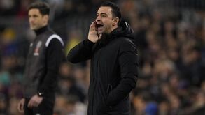 Xavi cauteloso apesar dos oito pontos de vantagem: «Nunca se pode dar o Real Madrid como morto»