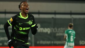 Assim foi o primeiro golo de Chermiti pela equipa principal do Sporting