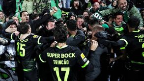 Chermiti marcou e correu para a bancada para festejar com os adeptos do Sporting