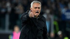 'Gazzetta dello Sport' diz que continuidade de Mourinho na Roma pode depender da presença na Champions