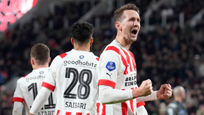 PSV de Fábio Silva avança para os quartos de final da Taça da Holanda