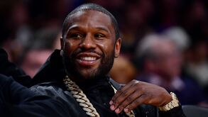 Não está ao alcance de todos: Mayweather compra presente especial de... 930 mil euros