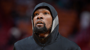 Kevin Durant ruma a Phoenix