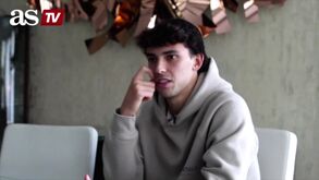 João Félix e os meses que jogou lesionado no At. Madrid: «Tinha um osso partido no pé»