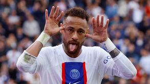 Até o presidente da Câmara se queixa: festas de Neymar continuam a causar polémica em França