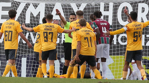 A crónica do E. Amadora-Benfica B, 2-1: Houve Estrela e muita polémica