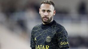 Neymar lança alerta nas redes sociais: «Estão a fazer-se passar por mim»