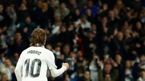 Modric parece um miúdo... aos 37 anos: Croata marca grande golo e continua em destaque