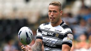 «Fui filmado com as calças em baixo...»: mulher conta como jogador de râguebi confessou relação sexual na rua