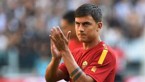 Dybala: «Não sei o que vai acontecer no futuro, mas gostaria de continuar a ser treinado por Mourinho»