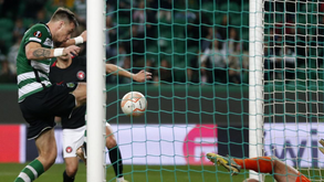 A crónica do Sporting-Midtjylland, 1-1: Tanta tremedeira na corda bamba