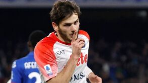 Kvaratskhelia é melhor do que Mo Salah? Pai do craque do Nápoles diz que sim...