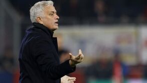 Franceses dizem que Luís Campos contactou Mourinho para treinar PSG na próxima epóca