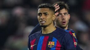 Pé esquerdo diabólico e uma língua afiada: Raphinha é o 'pisca-pisca' da Catalunha