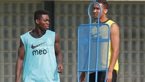 O incrível testemunho de Danilo sobre Atsu: «Contarei aos meus filhos que joguei com um ser humano como tu»