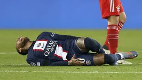 Neymar caído em desgraça: «Não é a primeira vez que urina sobre o clube»