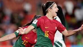 A crónica do Portugal-Camarões, 2-1: Nova página dourada para a história