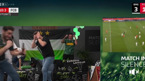 Adeptos de B. Mönchengladbach e Bayern disputaram jogo do silêncio durante o encontro e o resultado foi hilariante