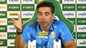 Abel Ferreira e os horários dos jogos: «Estava tão cansado que as últimas três perguntas...»