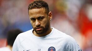 Ex-internacional alemão critica Neymar: «Aquilo não é futebol, parecia um idoso a jogar»