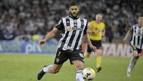 Hulk é segundo em lista de goleadores com o pé esquerdo e elogia Ronaldo: «Robozão»