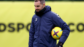 Southampton promove Rubén Sellés a treinador principal até ao final da época