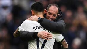 O adjunto perfeito? Tottenham só sabe vencer quando tem Cristian Stellini no banco