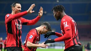 Ibrahimovic e a renovação de Rafael Leão: «Baixei o meu salário por ele, também me quer ficar com a casa?»