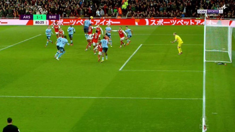 Arsenal e Tottenham empatam clássico e se afastam do Manchester City