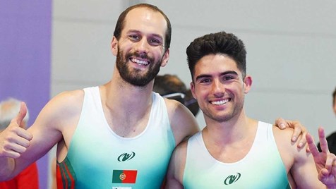 Diogo Abreu e Pedro Ferreira conquistam bronze na Taça do Mundo de  trampolins de Baku - Ginástica - Jornal Record