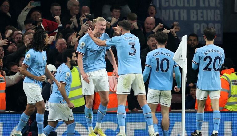 Manchester City vence 'Wolves' e sobe à liderança em jogo com 11 portugueses