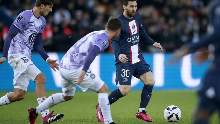 Lágrimas a abrir e Messi a resolver
