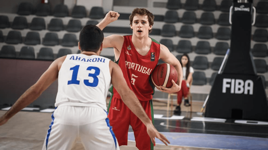 Seleção Nacional de basquetebol defronta hoje a Eslováquia e