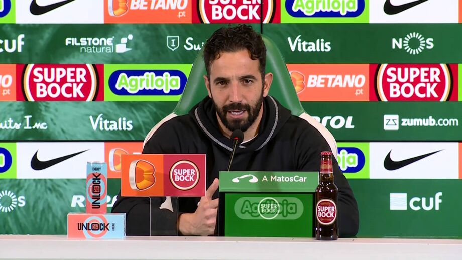 Treinador do Sporting analisa contratação do lateral espanhol