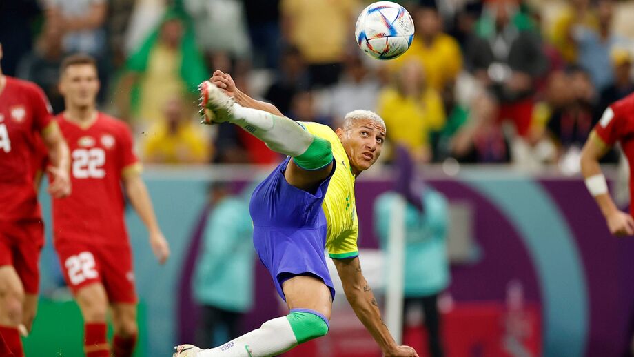 Remate certeiro de Richarlison frente à Sérvia é um dos finalistas